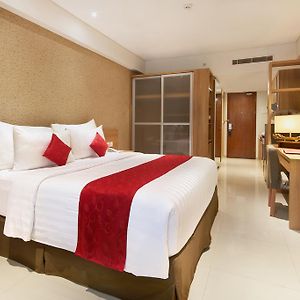 Executive Deluxe Room Pool View